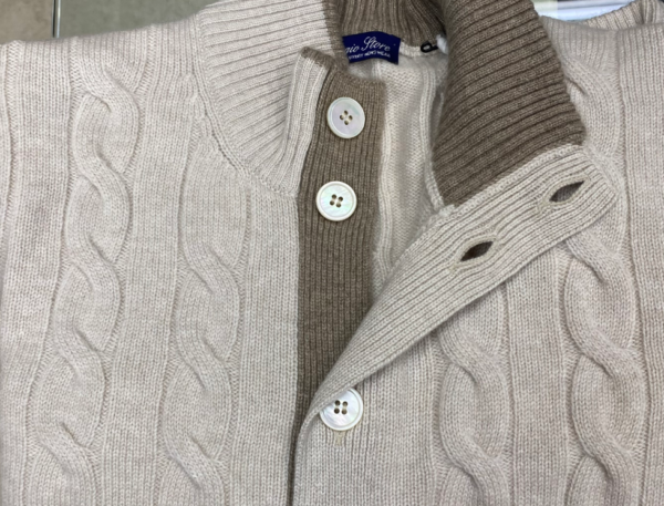 Cardigan uomo in puro cashmere a due fili con lavorazione a trecce
